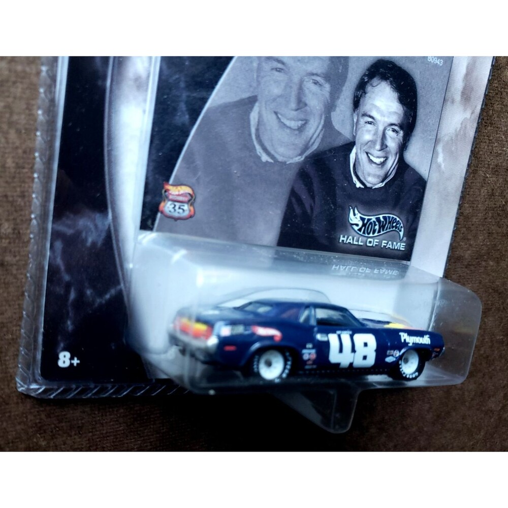 Hot Wheels DAN GURNEY Blue 70 PLYMOUTH BARRACUDA Hall Of Fame Legends GYERR 1:64 - Picture 8 of 14